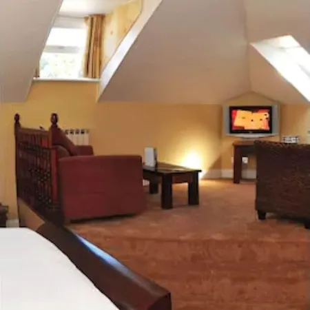 The Bar And Restaurant 3*