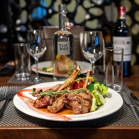 فندق The Bar And Restaurant 3*