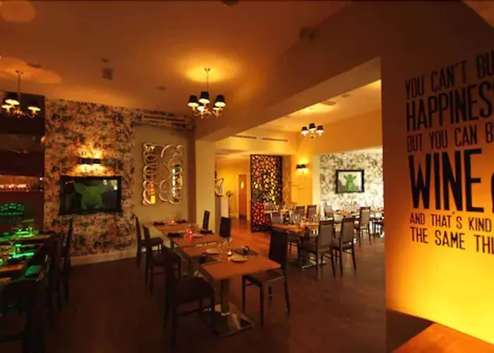 The Bar And Restaurant 3*