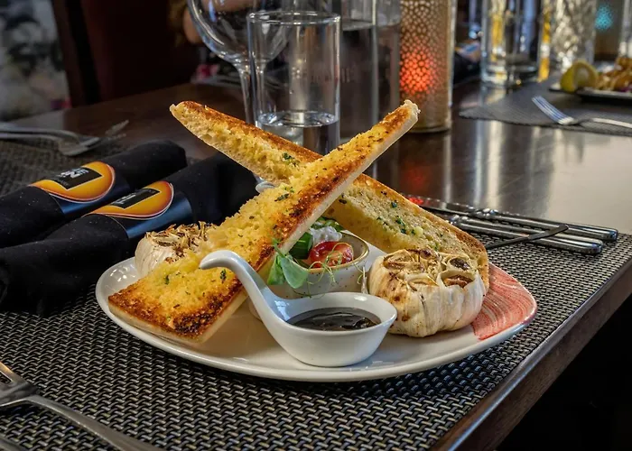 The Bar And Restaurant Hotel 3*