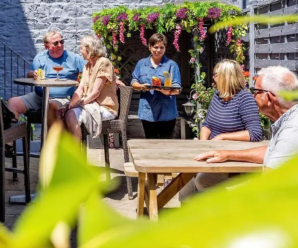 The Bar And Restaurant 3*