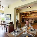 Hotel The Bar And Restaurant
