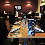 Hotel The Bar And Restaurant 3*