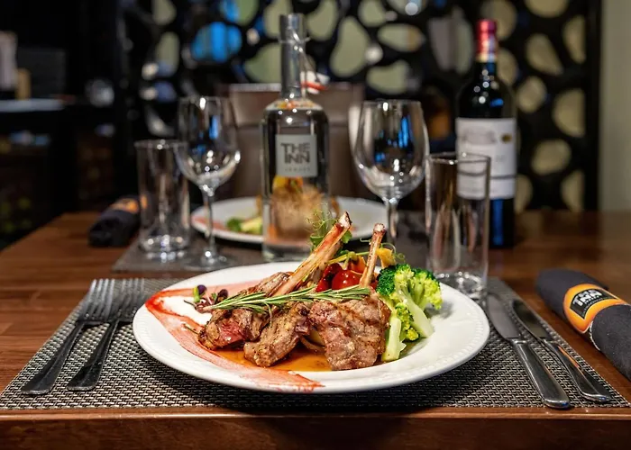 Hotel The Bar And Restaurant 3*