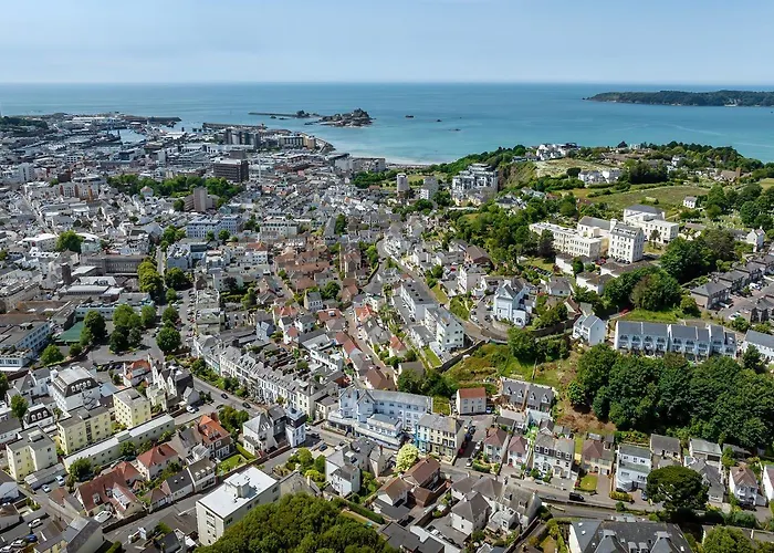 The Bar And Restaurant Hotel Saint Helier