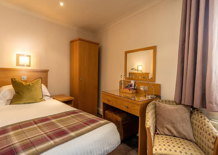 The Bar And Restaurant Hotel Saint Helier