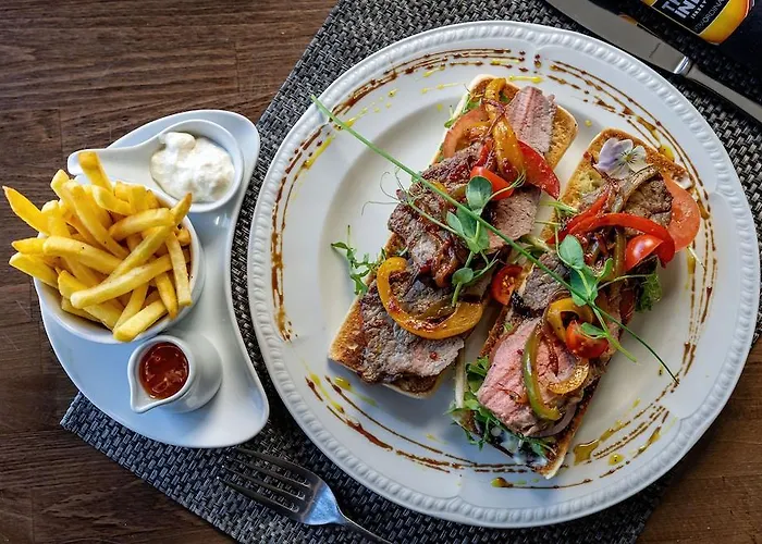 Hotel The Bar And Restaurant