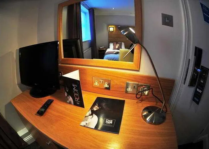 The Bar And Restaurant Saint Helier